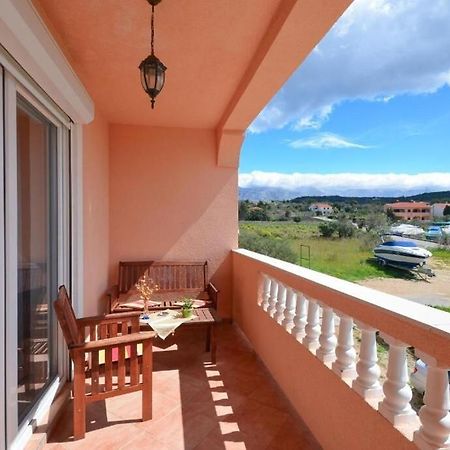 Apartments Jasmin Barbat na Rabu Екстериор снимка