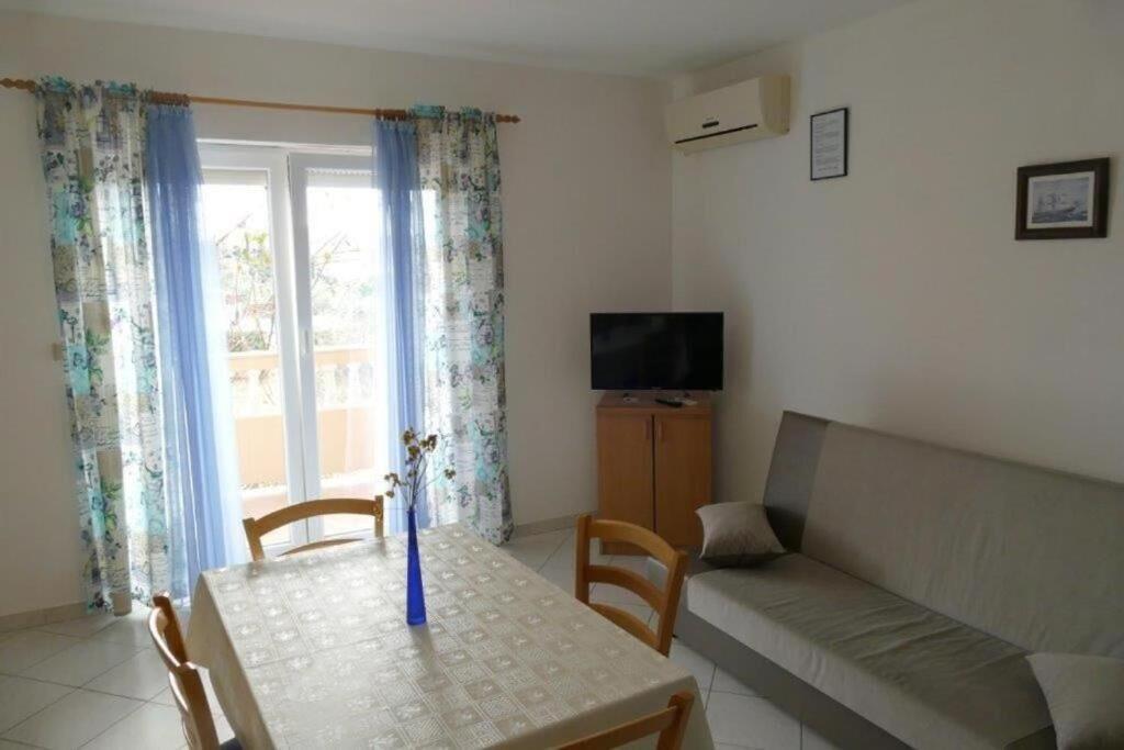 Apartments Jasmin Barbat na Rabu Екстериор снимка