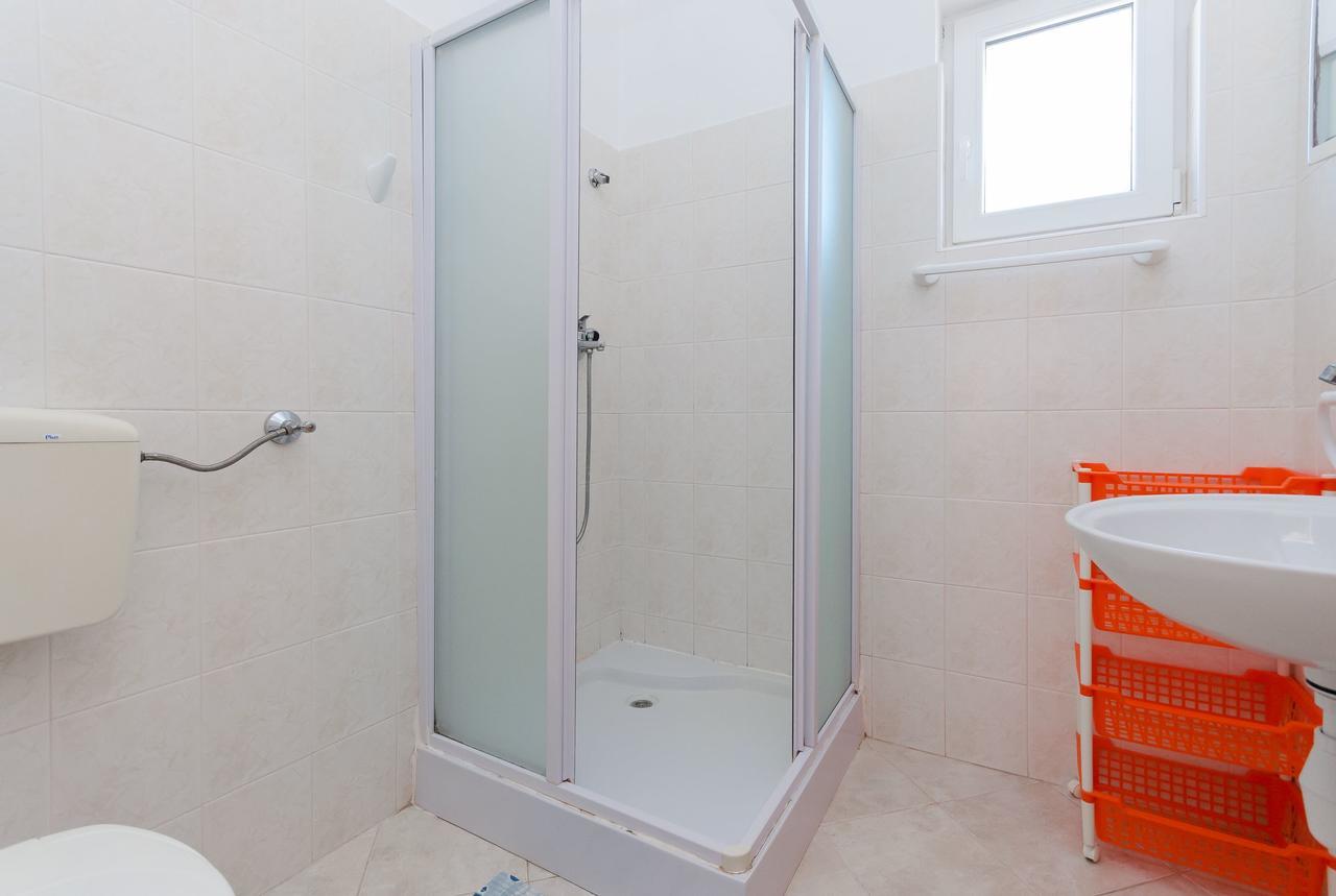 Apartments Jasmin Barbat na Rabu Екстериор снимка