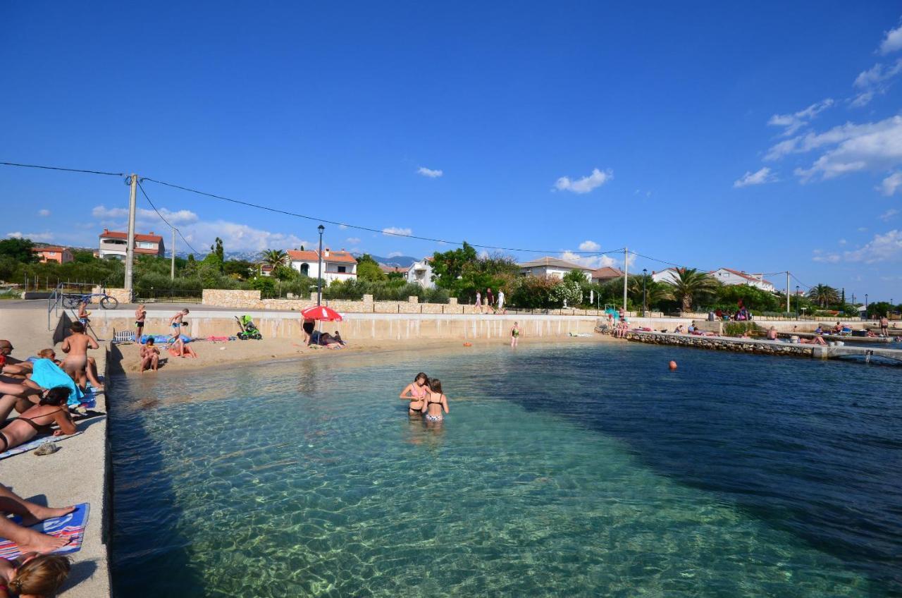 Apartments Jasmin Barbat na Rabu Екстериор снимка